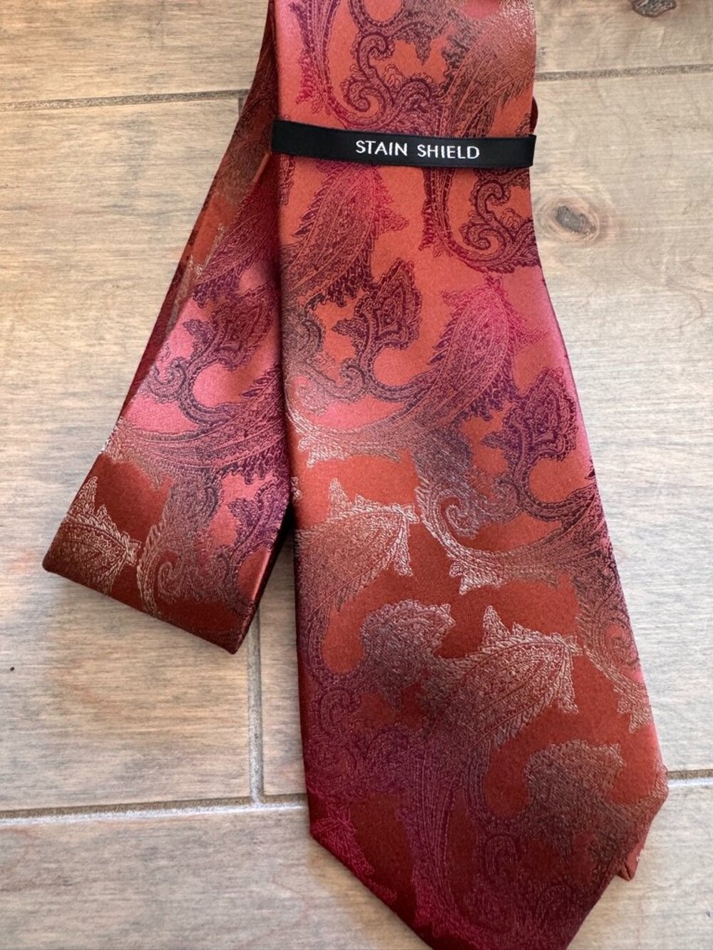 Rich Paisley! Van Heusen Rust & Burgundy Paisley Tie | NWT